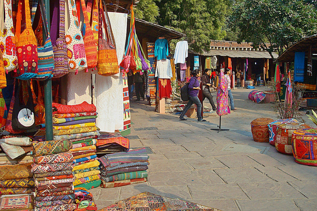 Delhi shopping bazaar 